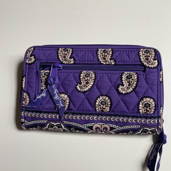 Vera Bradley Purple Paisley Shoulder Bag and Wallet - Picture 4 of 10